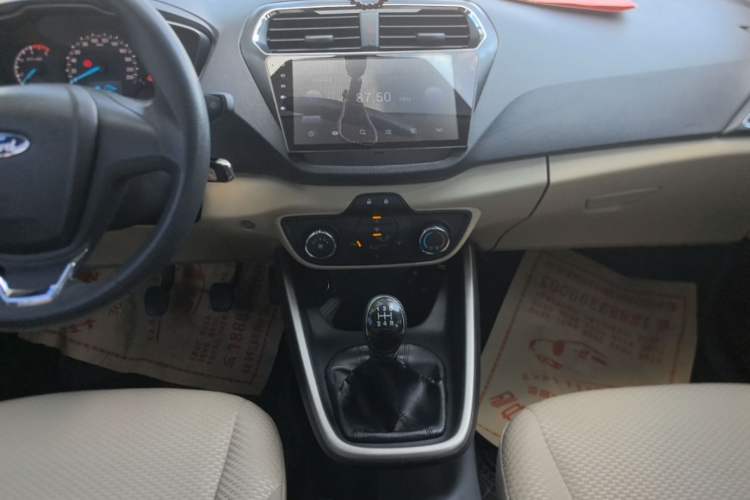Used Ford Escort 2015 1.5L Manual Comfort Model Audio And AC Panel