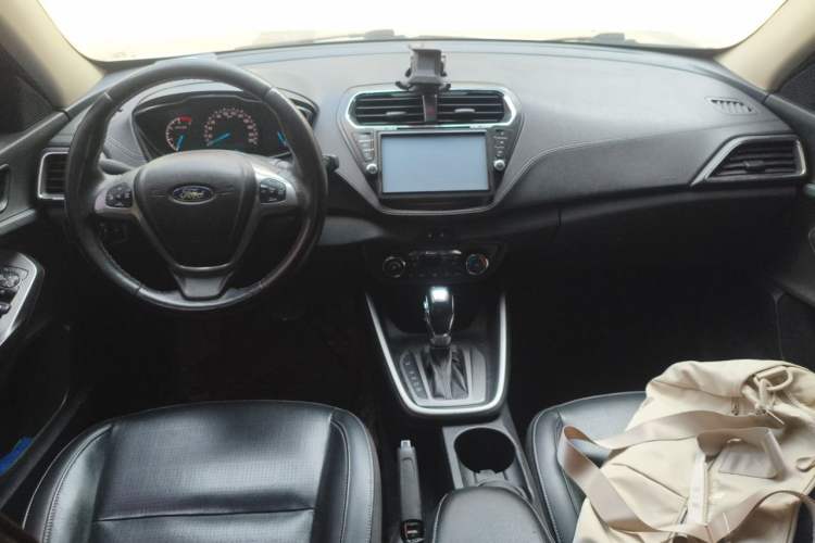 Used Ford Escort 2015 1.5L Automatic Fashion Model Center Console