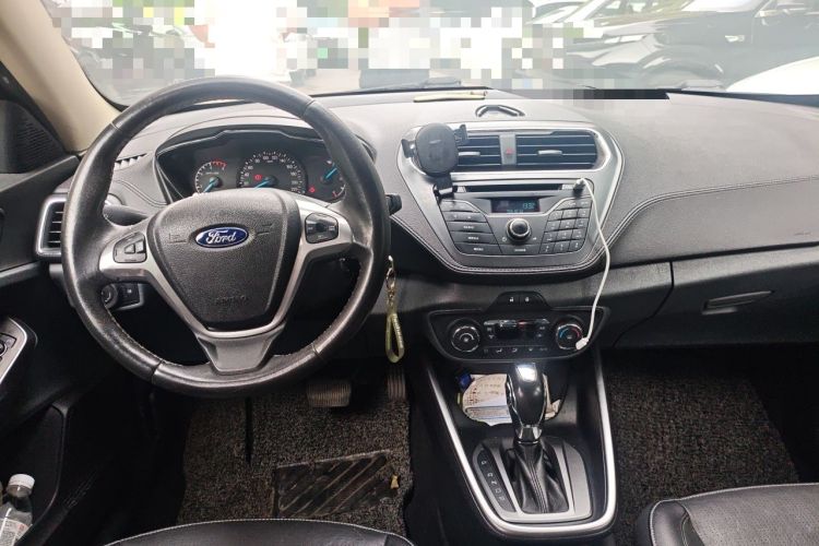 Used Ford Escort 2015 1.5L Automatic Fashion Model Center Console