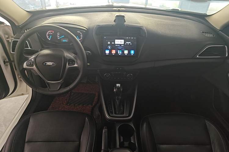 Used Ford Escort 2015 1.5L Automatic Fashion Model Center Console