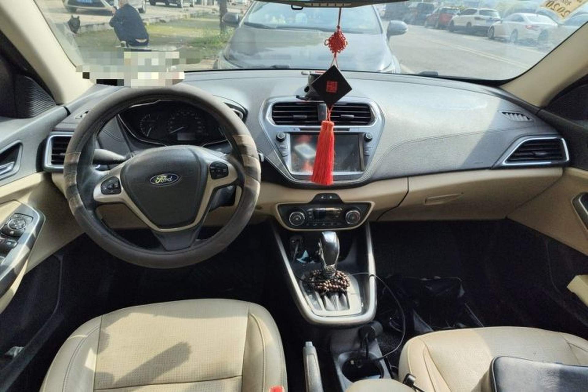 Used Ford Escort 2015 1.5L Automatic Fashion Model Center Console