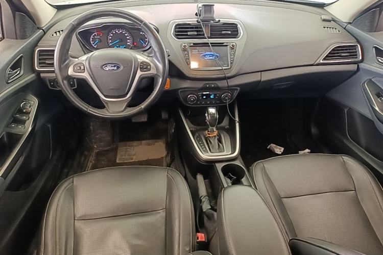 Used Ford Escort 2015 1.5L Automatic Fashion Model Center Console