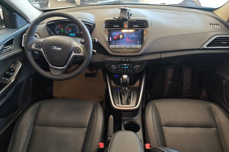 Used Ford Escort 2015 1.5L Automatic Fashion Model Center Console