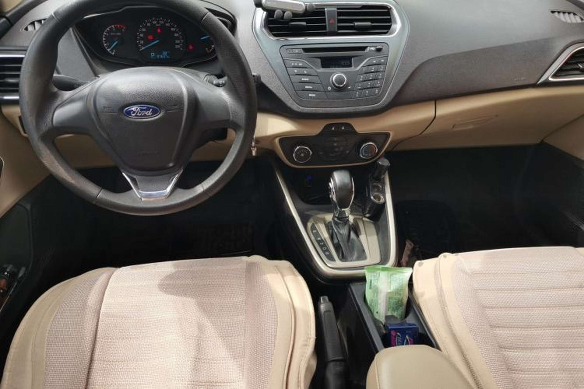 Used Ford Escort 2015 1.5L Automatic Comfort Edition Center Console