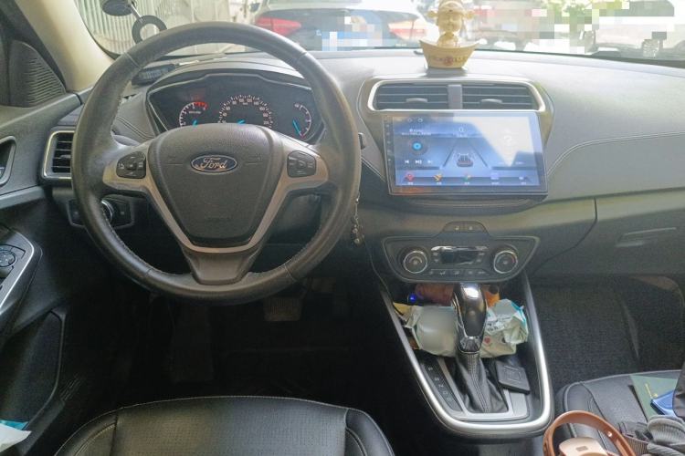 Used Ford Escort 2015 1.5L Automatic Fashion Model Center Console