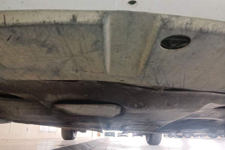 Used Ford Escort 2015 1.5L Manual Comfort Model Chassis Front