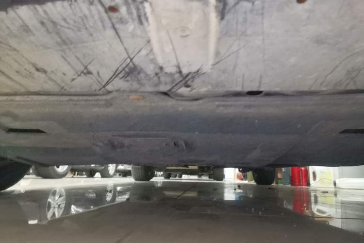 Used Ford Escort 2015 1.5L Manual Comfort Model Chassis Front