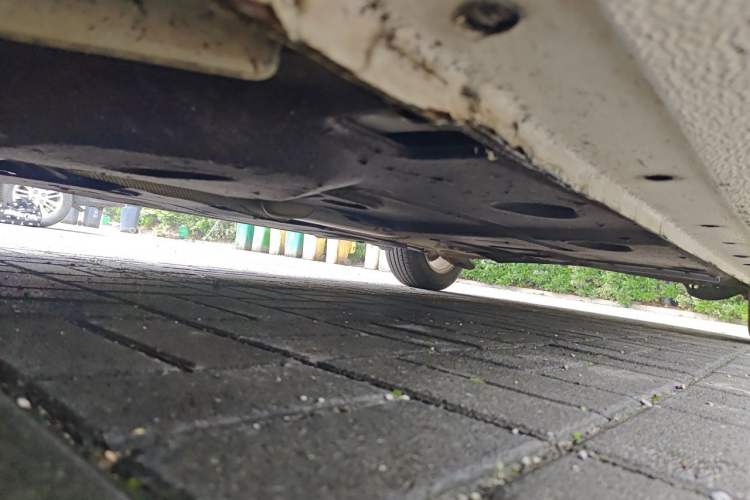 Used Ford Escort 2015 1.5L Manual Comfort Model Chassis Front Left