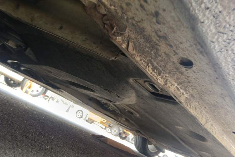 Used Ford Escort 2015 1.5L Manual Fashion Edition Chassis Front Left