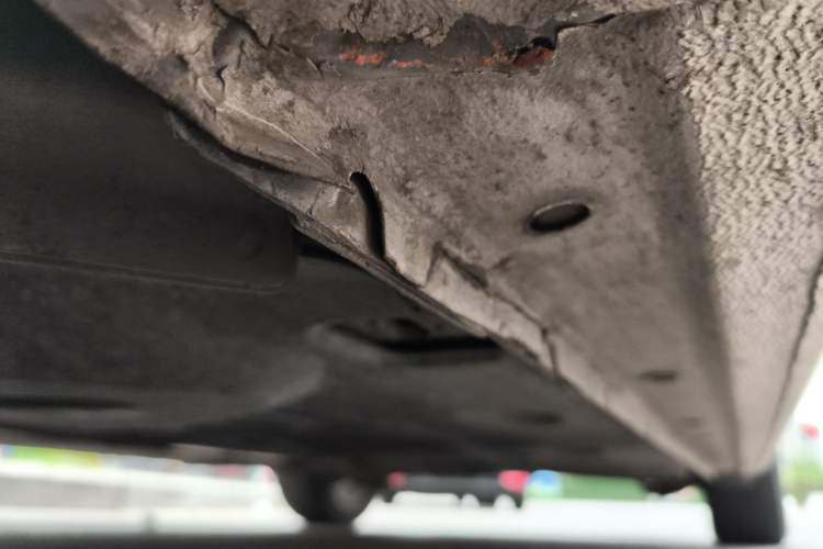 Used Ford Escort 2015 1.5L Manual Fashion Edition Chassis Front Left