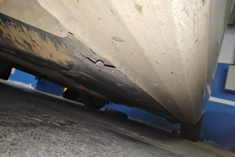 Used Ford Escort 2015 1.5L Automatic Fashion Model Chassis Front Left