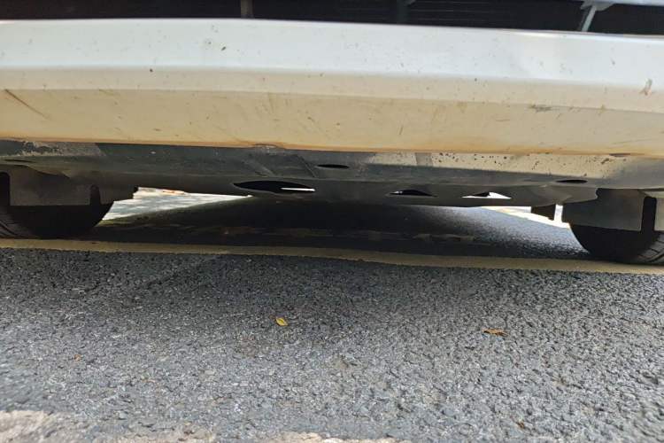 Used Ford Escort 2015 1.5L Manual Comfort Model Chassis Front