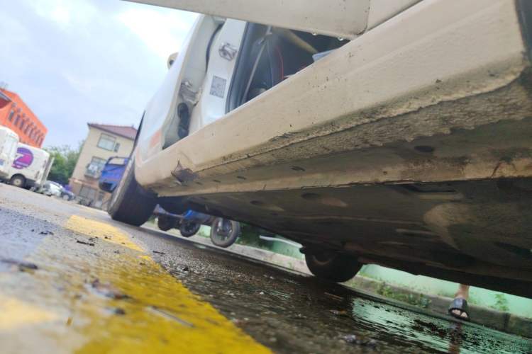 Used Ford Escort 2015 1.5L Manual Comfort Model Chassis Front Right