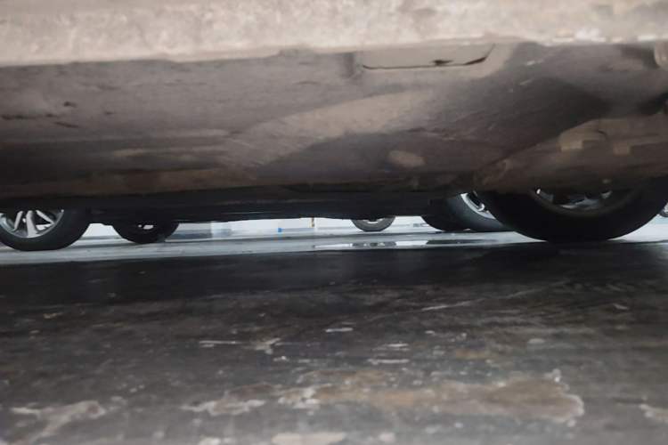 Used Ford Escort 2015 1.5L Manual Fashion Edition Chassis Front Right