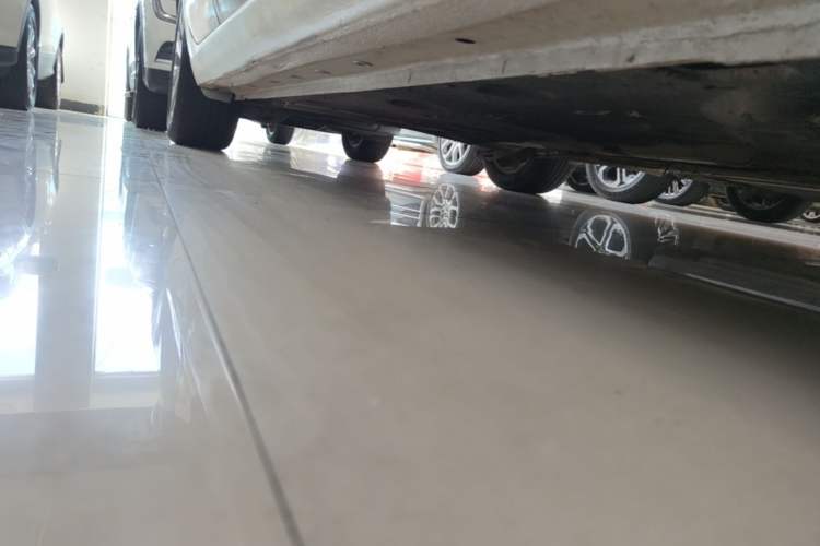 Used Ford Escort 2015 1.5L Automatic Fashion Model Chassis Front Right