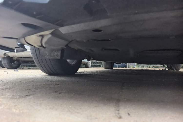 Used Ford Escort 2015 1.5L Manual Fashion Edition Chassis Front Right