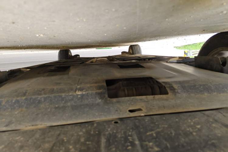 Used Ford Escort 2015 1.5L Manual Comfort Model Chassis Front