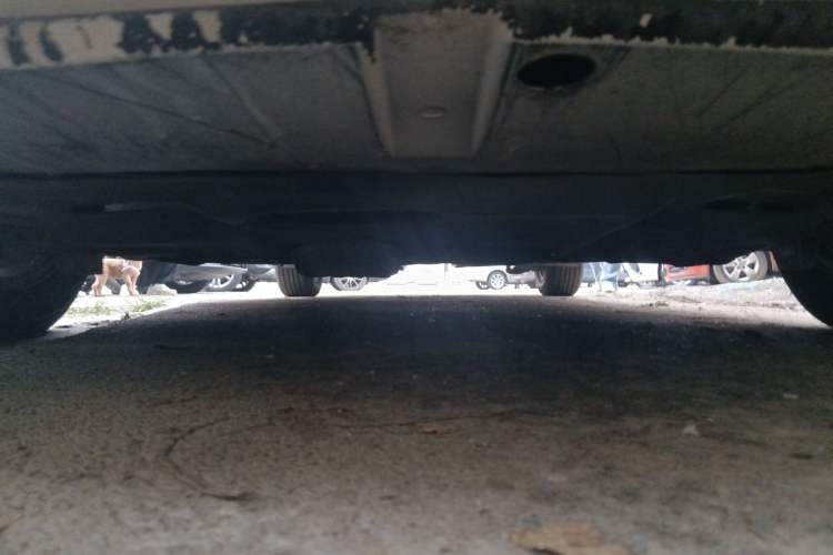 Used Ford Escort 2015 1.5L Manual Comfort Model Chassis Front