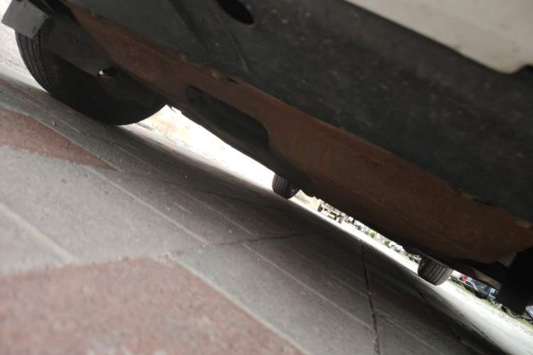 Used Ford Escort 2015 1.5L Manual Comfort Model Chassis Front