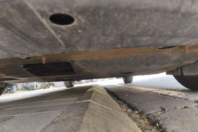 Used Ford Escort 2015 1.5L Manual Comfort Model Chassis Front