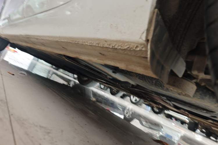 Used Ford Escort 2015 1.5L Automatic Fashion Model Chassis Rear Left