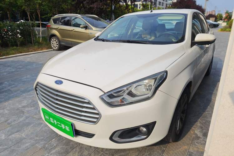 Used Ford Escort 2015 1.5L Automatic Fashion Model Guazi used car, China used car export, Used car for sale, Used  cars, Cheapest cars for sale