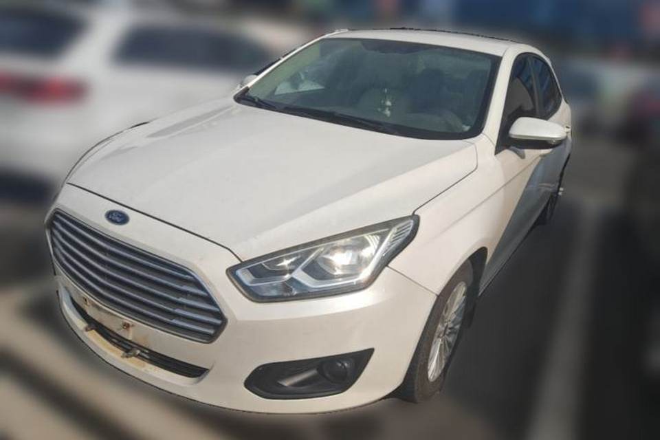 Ford Escort 2015
