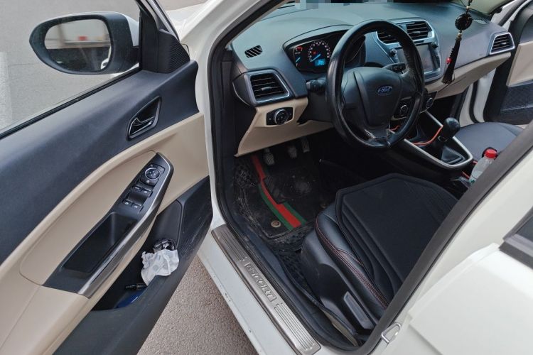 Used Ford Escort 2015 1.5L Manual Comfort Model Driver Seat
