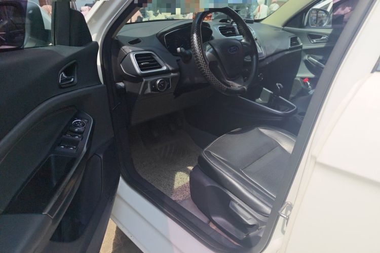 Used Ford Escort 2015 1.5L Manual Fashion Edition Driver Seat