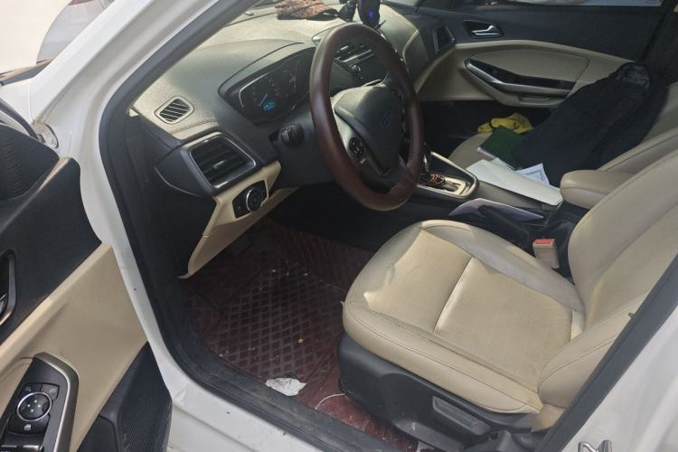 Used Ford Escort 2015 1.5L Automatic Fashion Model Driver Seat