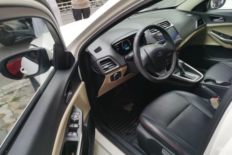 Used Ford Escort 2015 1.5L Automatic Comfort Edition Driver Seat