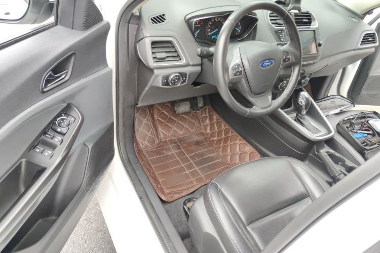 Used Ford Escort 2015 1.5L Automatic Fashion Model Driver Seat