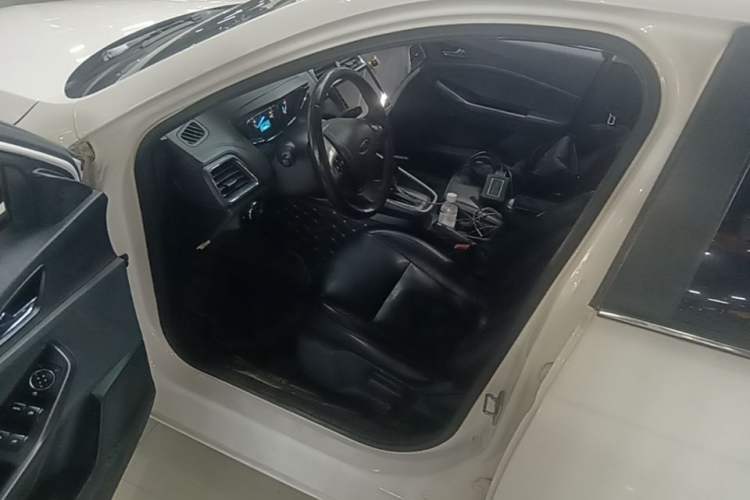 Used Ford Escort 2015 1.5L Automatic Fashion Model Driver Seat