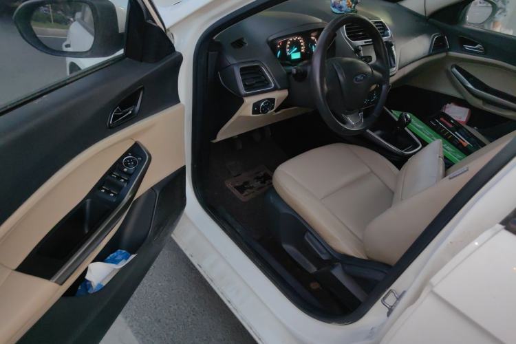 Used Ford Escort 2015 1.5L Manual Comfort Model Driver Seat