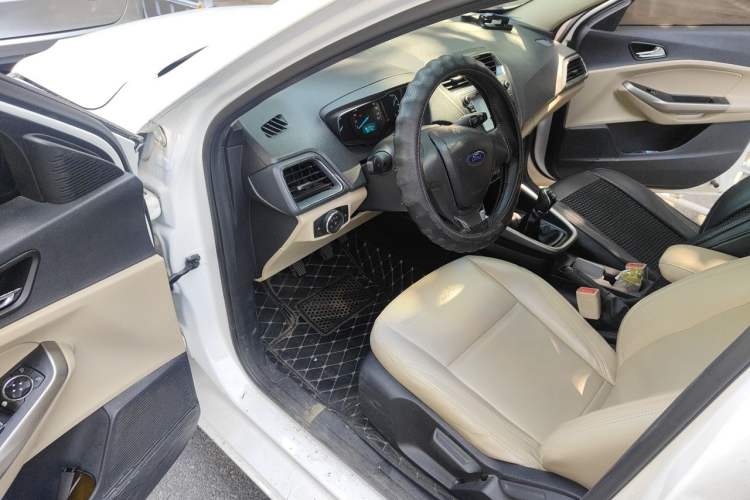 Used Ford Escort 2015 1.5L Manual Comfort Model Driver Seat
