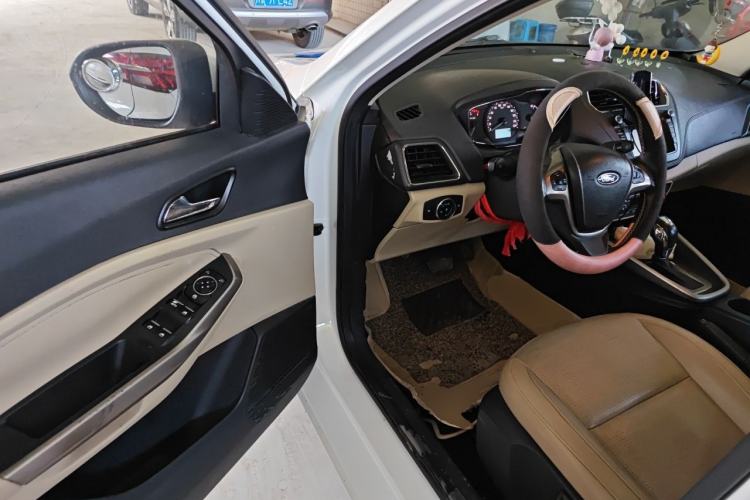 Used Ford Escort 2015 1.5L Automatic Fashion Model Driver Seat