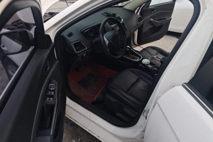 Used Ford Escort 2015 1.5L Automatic Fashion Model Driver Seat