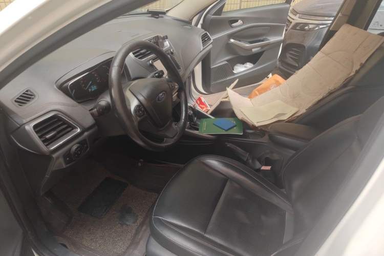 Used Ford Escort 2015 1.5L Automatic Fashion Model Driver Seat