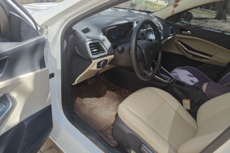 Used Ford Escort 2015 1.5L Automatic Comfort Edition Driver Seat