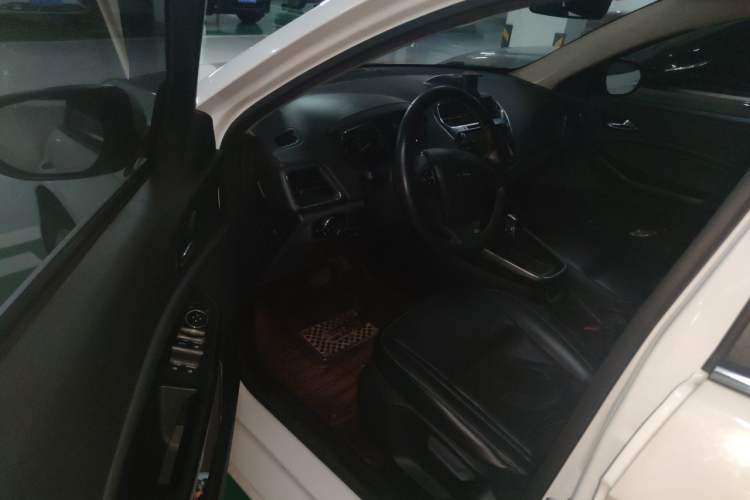 Used Ford Escort 2015 1.5L Automatic Fashion Model Driver Seat