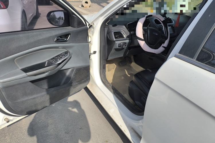 Used Ford Escort 2015 1.5L Automatic Fashion Model Driver Seat