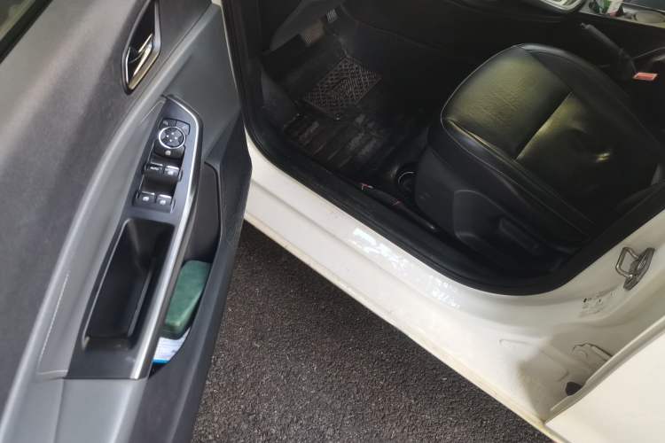 Used Ford Escort 2015 1.5L Automatic Fashion Model Driver Seat