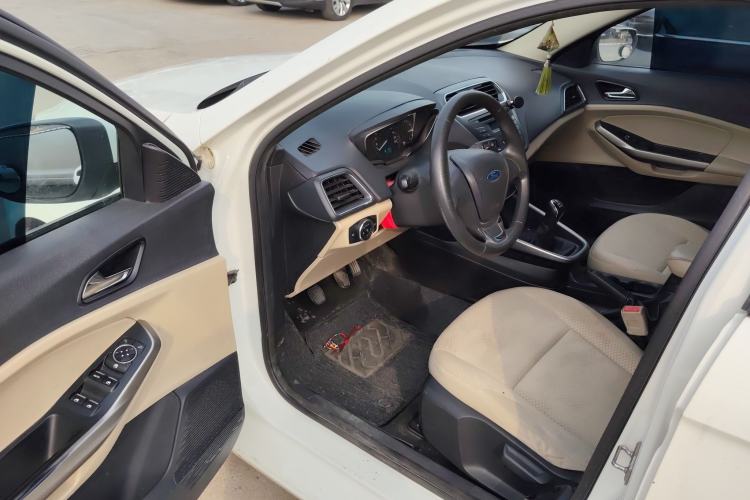 Used Ford Escort 2015 1.5L Manual Comfort Model Driver Seat