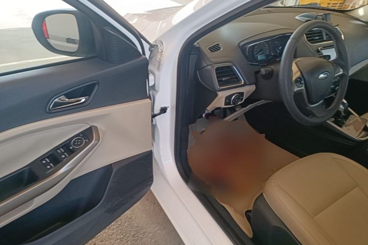 Used Ford Escort 2015 1.5L Automatic Fashion Model Driver Seat