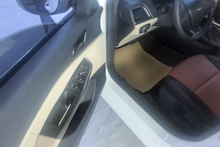 Used Ford Escort 2015 1.5L Automatic Comfort Edition Driver Seat