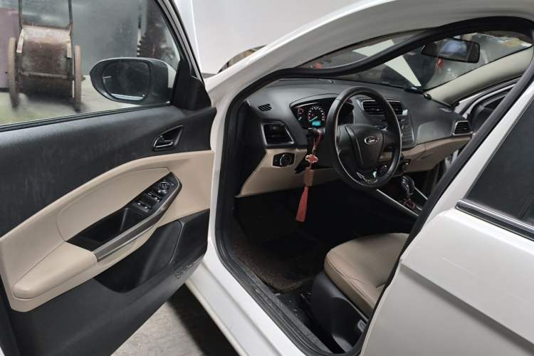 Used Ford Escort 2015 1.5L Automatic Comfort Edition Driver Seat