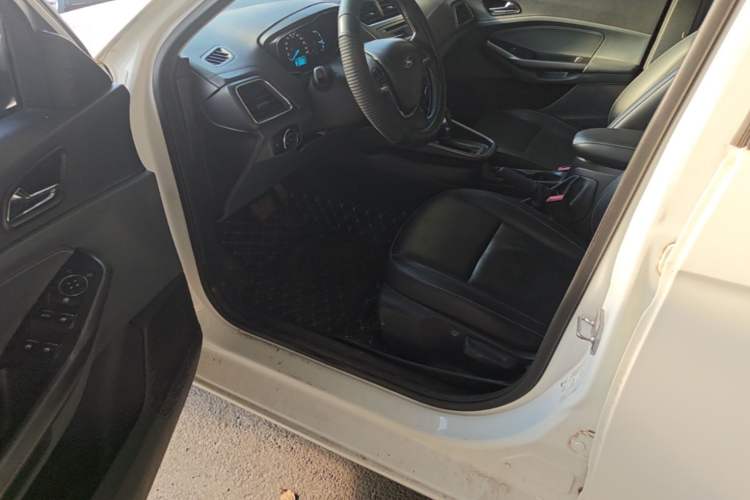 Used Ford Escort 2015 1.5L Automatic Fashion Model Driver Seat
