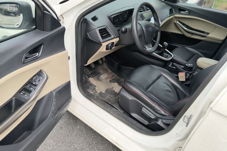 Used Ford Escort 2015 1.5L Manual Comfort Model Driver Seat