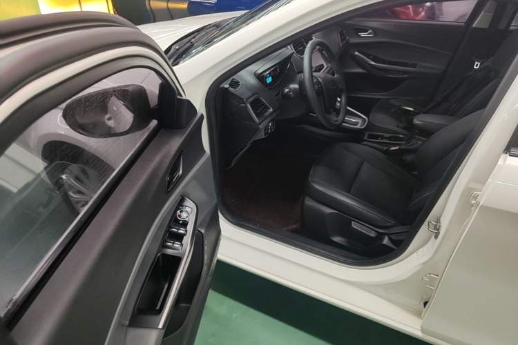 Used Ford Escort 2015 1.5L Automatic Fashion Model Driver Seat