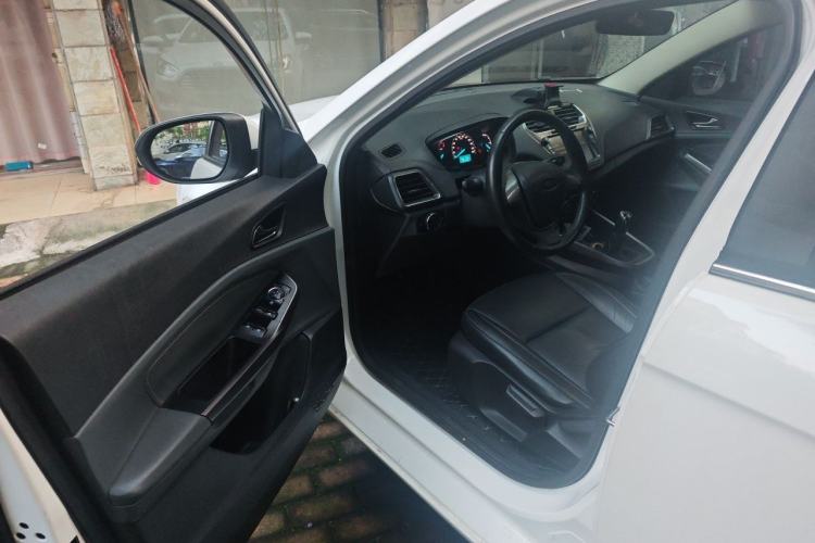 Used Ford Escort 2015 1.5L Manual Fashion Edition Driver Seat